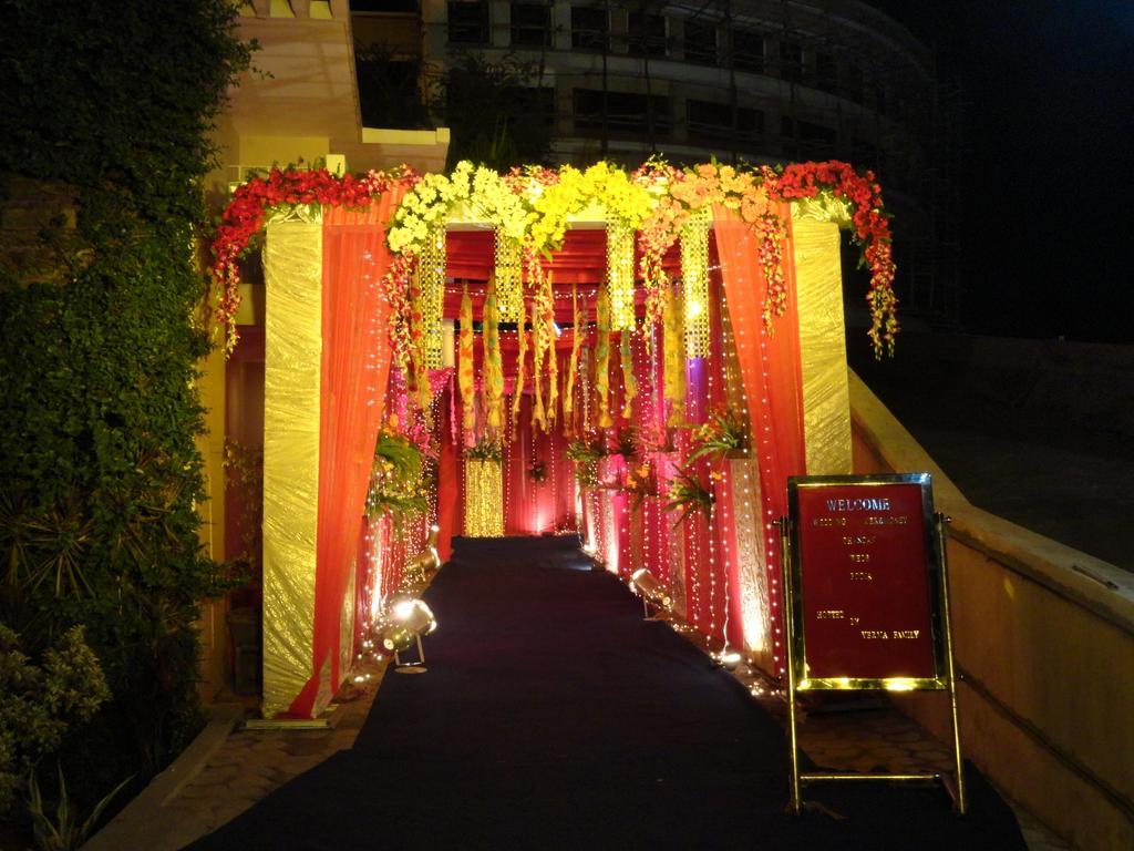 Gulmor Hotell Ludhiana Eksteriør bilde