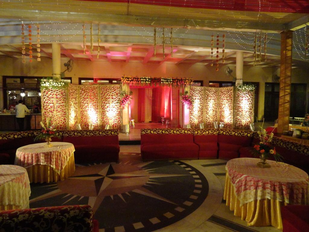 Gulmor Hotell Ludhiana Eksteriør bilde