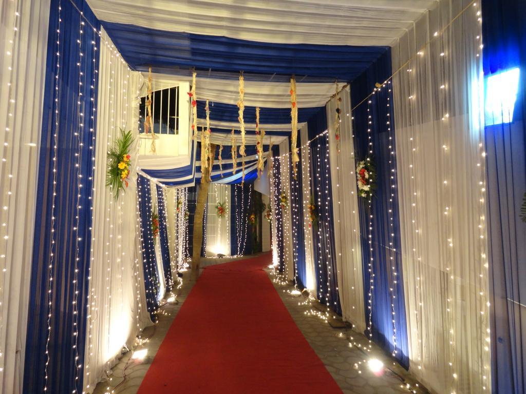 Gulmor Hotell Ludhiana Eksteriør bilde